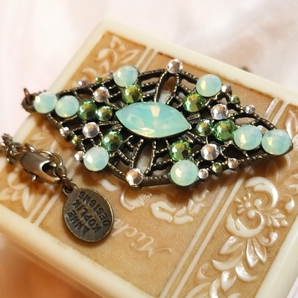 ANNE KOPLIK DESIGNS green crystals necklace - Picture 3 of 6